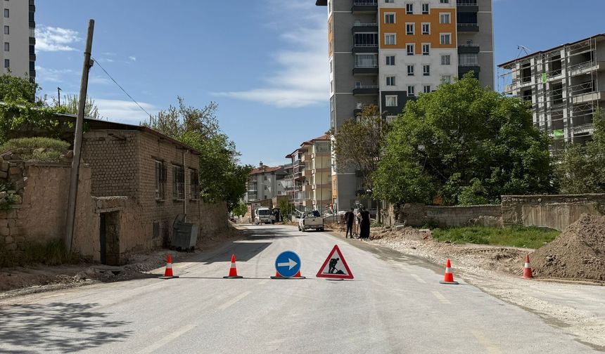 Yeşilburç Caddesi’nde yol geçici olarak trafiğe kapatıldı