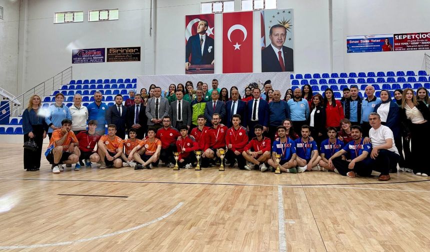 Niğde erkek masa tenisi takımı Türkiye şampiyonu oldu