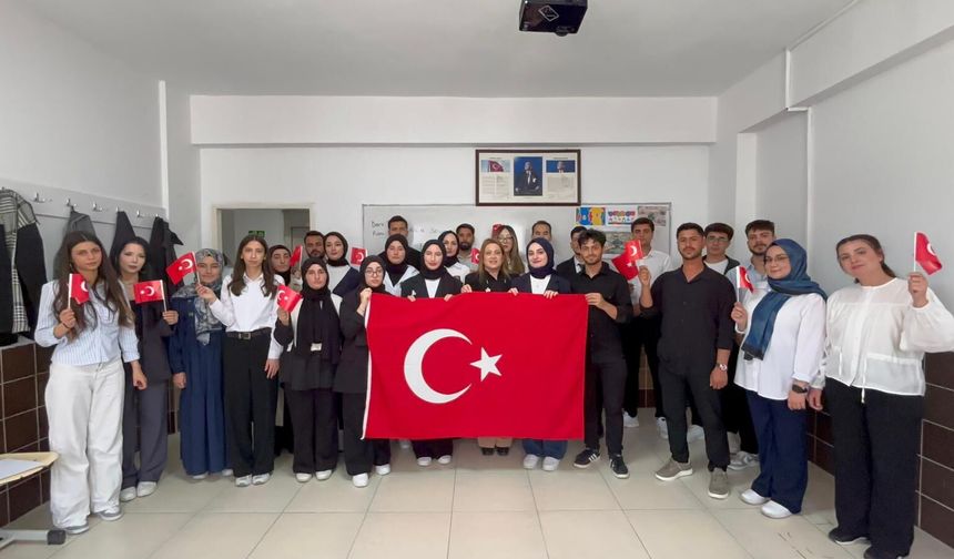 Niğde HEM’de şehit öğretmenler anıldı