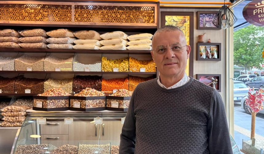 Bayrama iki gün kala kuruyemişçilerde bekleyiş sürüyor