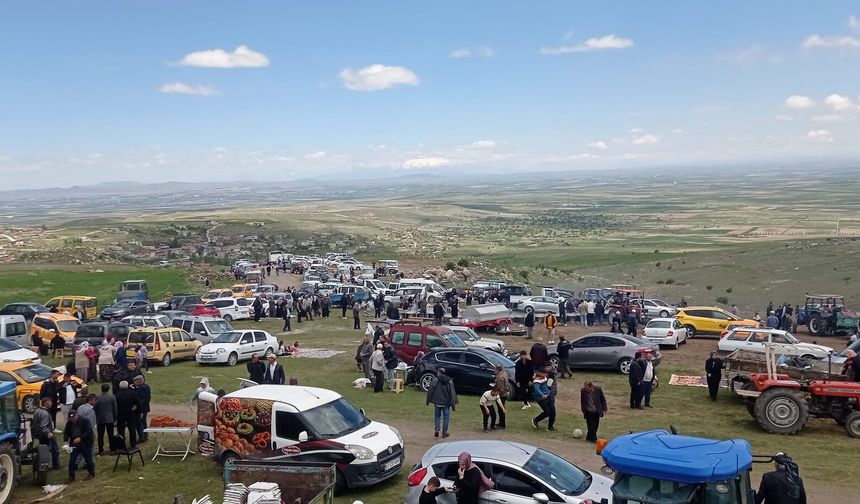 Pınarcık Köyü’nde geleneksel yağmur duası yapıldı