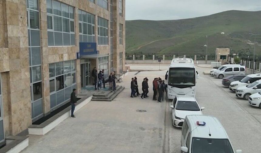 Yatırım vaadiyle dolandıran şebekeye operasyon: 18 tutuklama