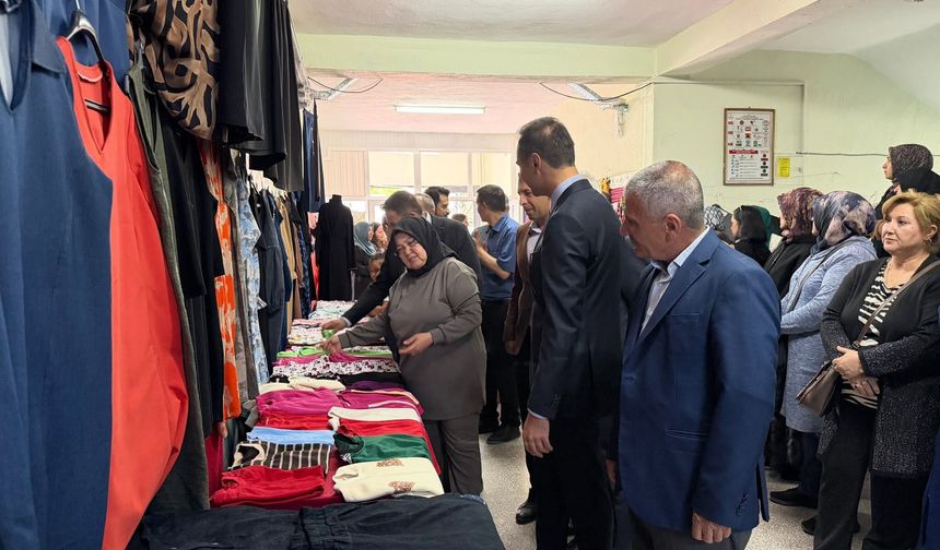 Çamardı'nda Hayat Boyu Öğrenme Haftası'na özel yıl sonu sergisi açıldı