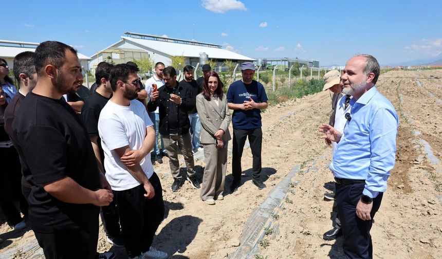 Rektör Uslu: "51 bin fideyi toprakla buluşturduk"