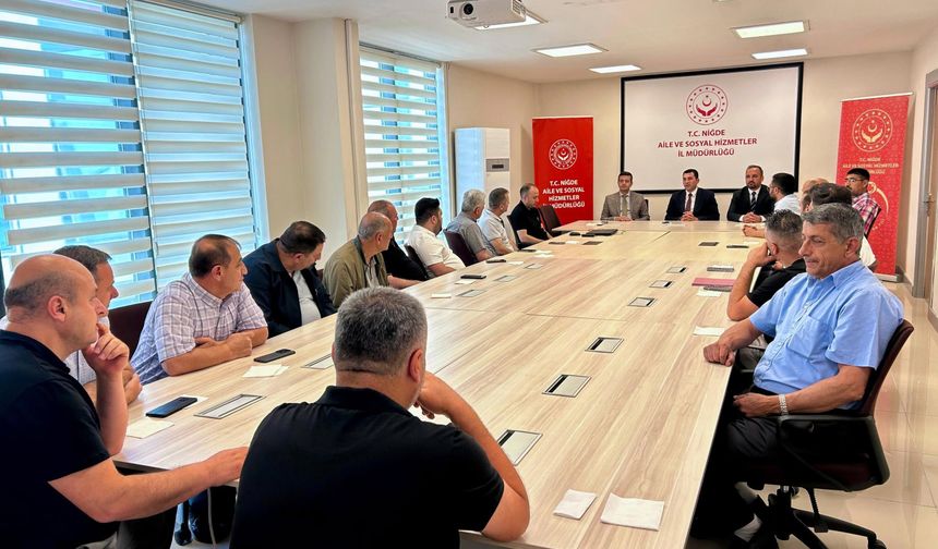 Niğde'de şoförler için  değerlendirme toplantısı