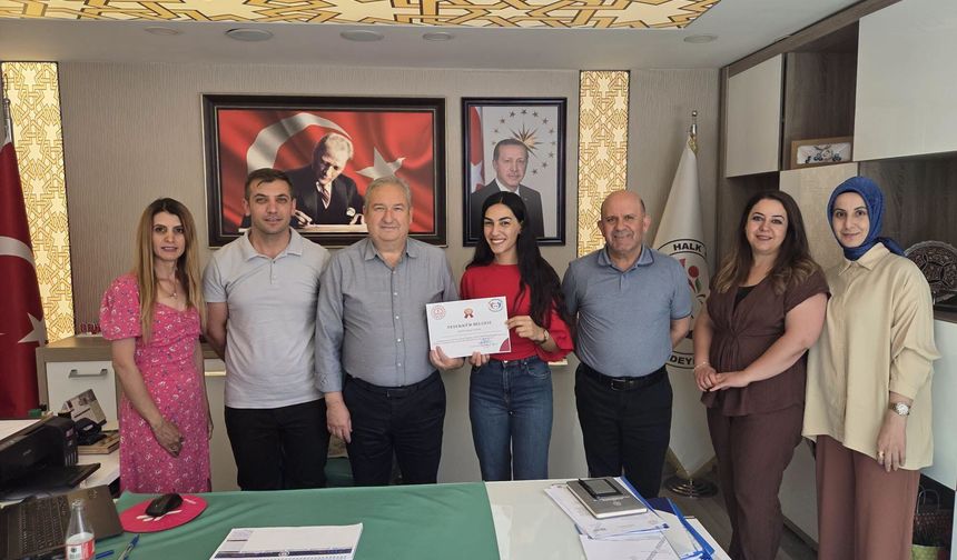KPSS hazırlık kursu öğrencisi POMEM'i kazandı