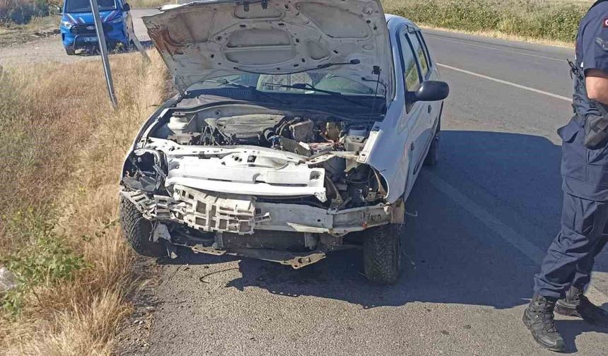 Çift taraflı trafik kazası; 1 ağır 7 kişi yaralı