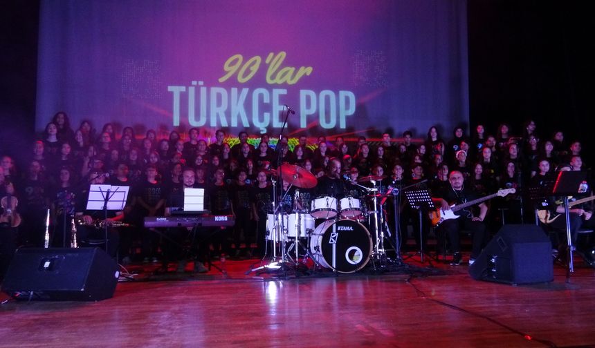 Niğde’de 90’lar Türkçe Pop rüzgarı esti