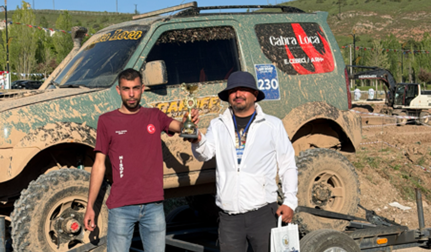 Niğdeli offroad sporculardan Sivas’ta başarı