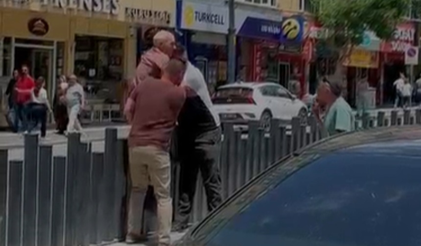 Orta bariyer de durduramadı: Bariyerlere sıkıştı
