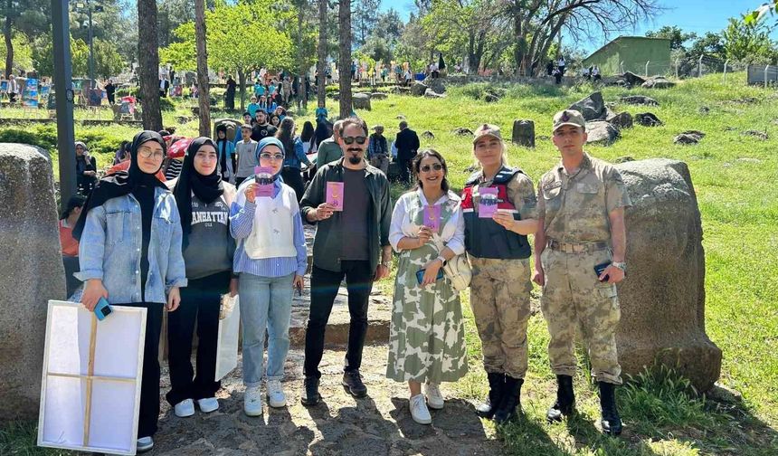 Jandarma ekipleri KADES uygulamasını tanıttı
