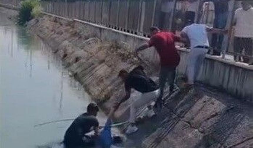 Sulama kanalına düşen şahıs ölümden döndü