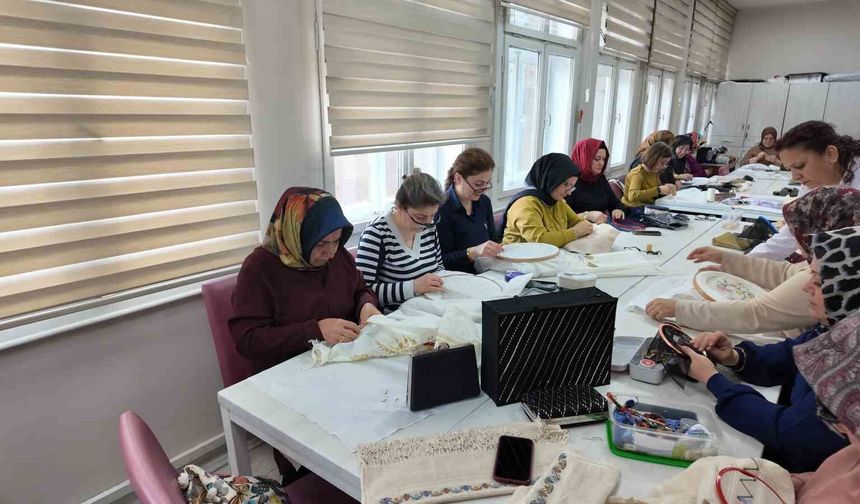 Unutulmaya yüz tutmuş el sanatları yeniden hayat buluyor