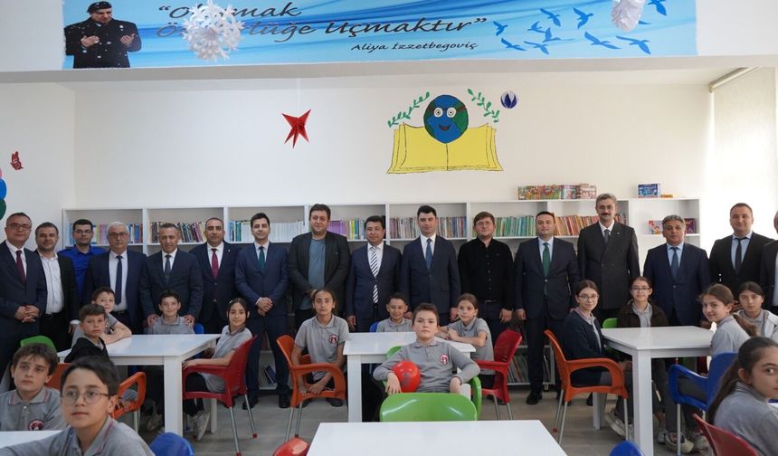 Niğde'de Şehit Abit Tüber Kütüphanesi törenle açıldı