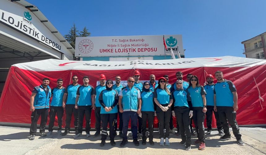 Niğde UMKE’den zamanla yarışan çadır kurulum eğitimi