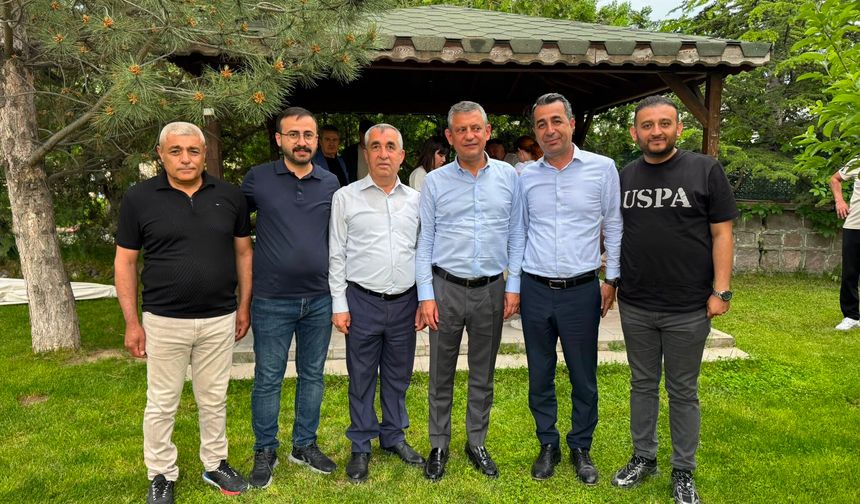 Niğde CHP heyeti Özgür Özel ile buluştu