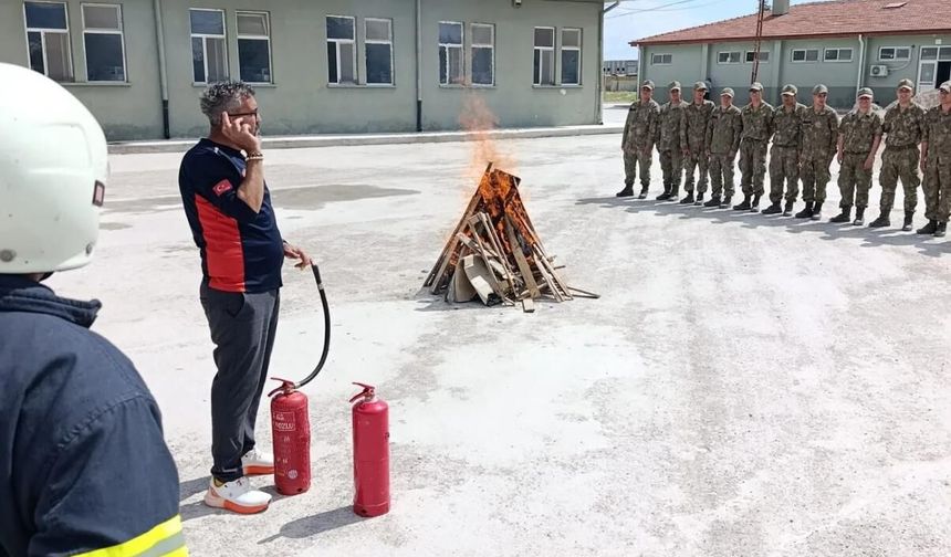 AFAD’dan askeri personele KBRN ve yangın farkındalık eğitimi