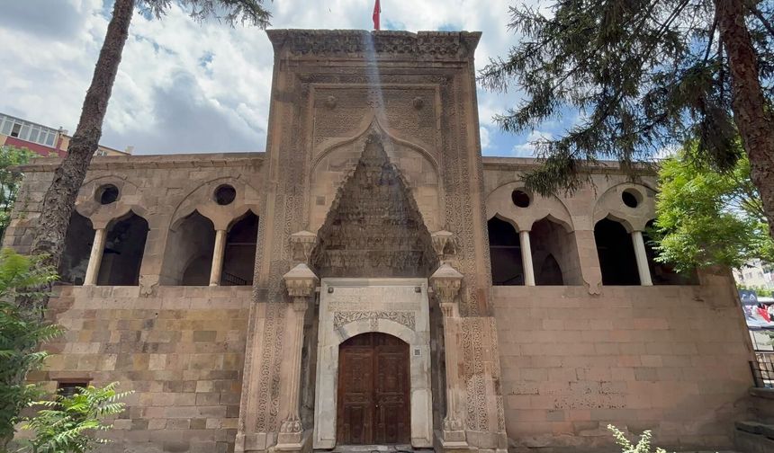 Akmedrese restorasyona alınıyor
