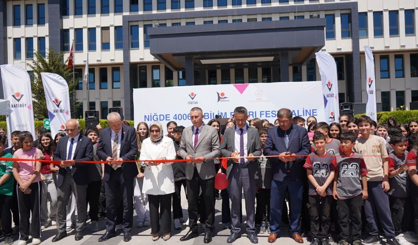 Niğde'de TÜBİTAK Bilim Fuarı festivali başladı