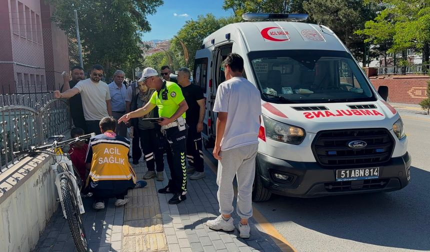 Otomobil ile bisiklet çarpıştı: 1 yaralı