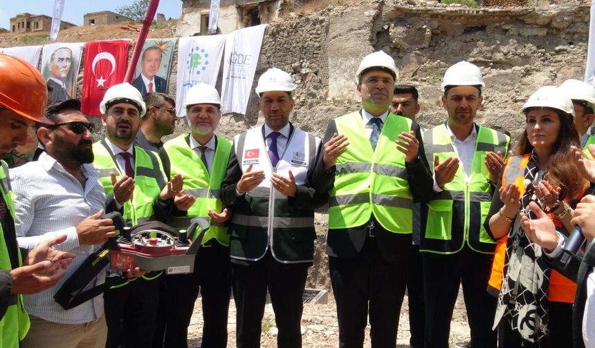 Kale Koruma ve Yenileme Projesi'nde ilk konağın temeli atıldı