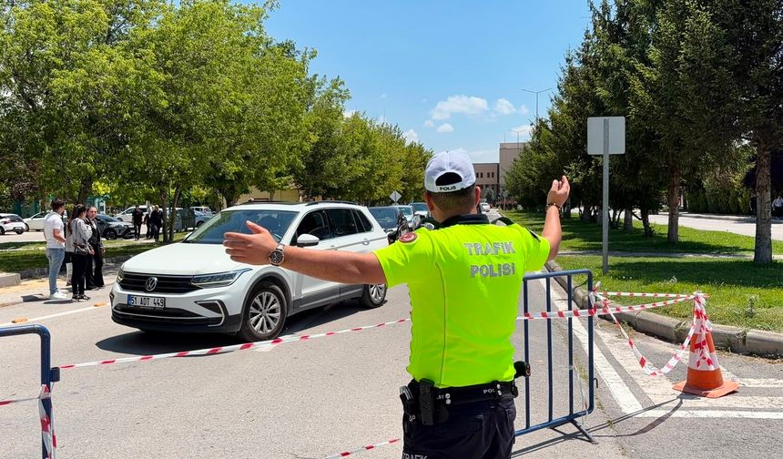 YKS sonrası trafik ekiplerinden yoğun mesai