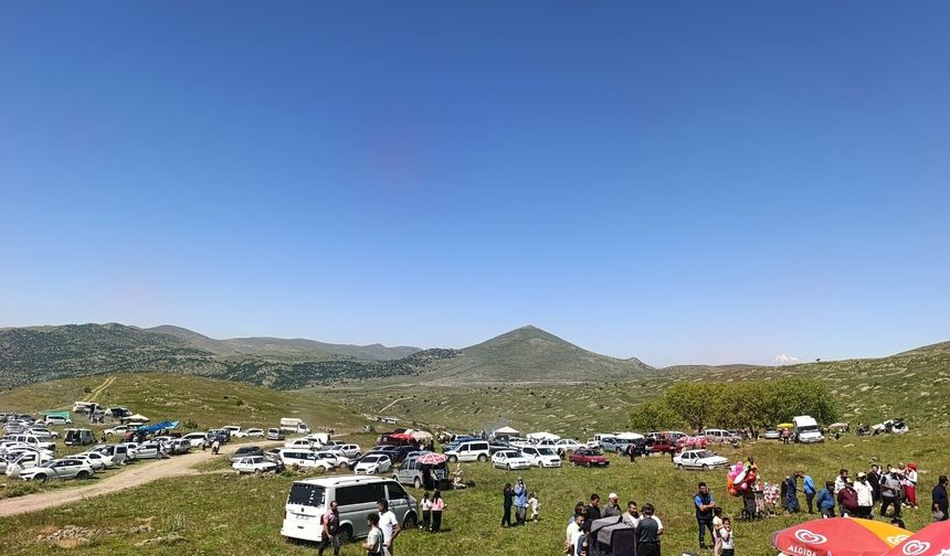 Sultanpınar Köyü’nde 13. Geleneksel Yayla Şenliği düzenlendi