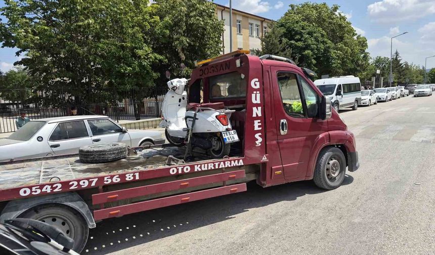 Hatalı U dönüşü kazaya sebep oldu: 1 yaralı
