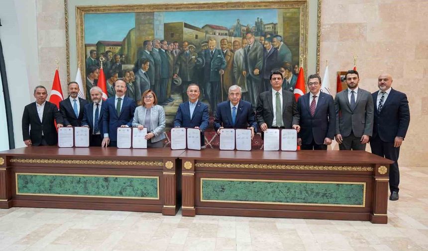 İmzalar Kur'an Kursu için atıldı