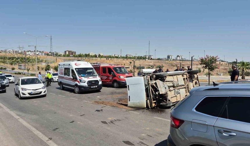 Otomobil refüje çarparak takla attı: 1 yaralı