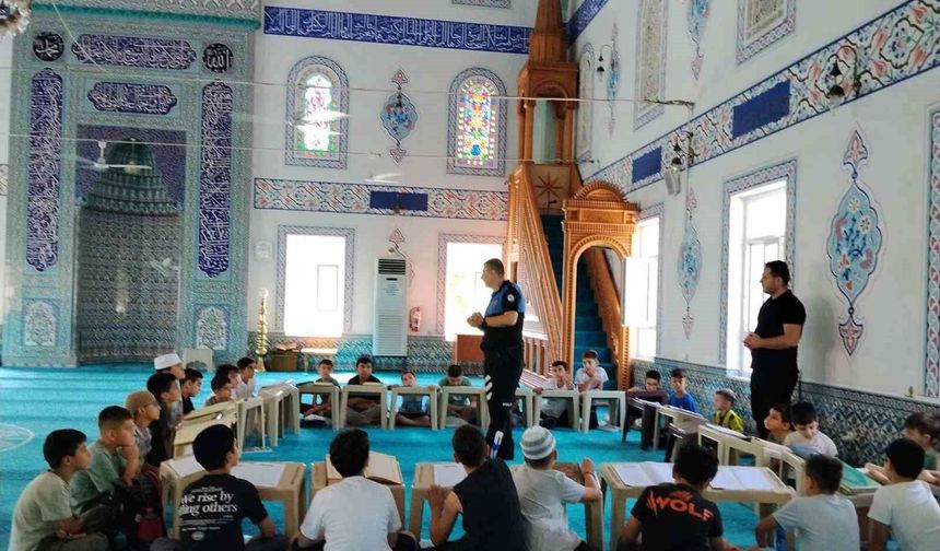 Polislerden çocuklara hayat kurtaran bilgiler