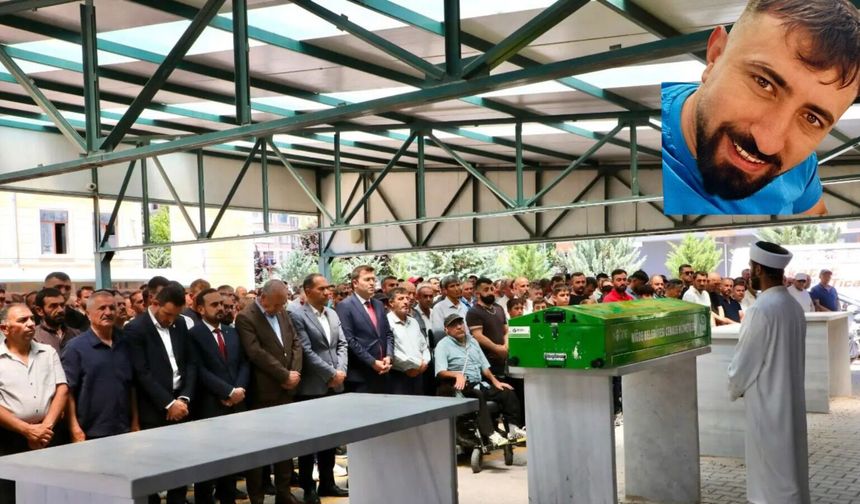 Muhtar Şahinözer’in oğlu dualarla son yolculuğuna uğurlandı