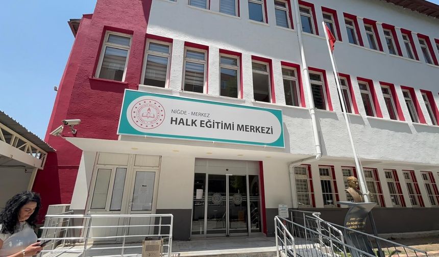 Niğde Halk Eğitimi Merkezi hafta sonu kurslarını sürdürüyor
