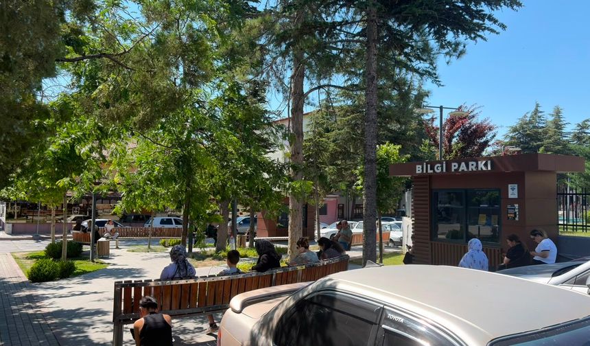 Niğde'de açık öğretim sınavı devam ediyor