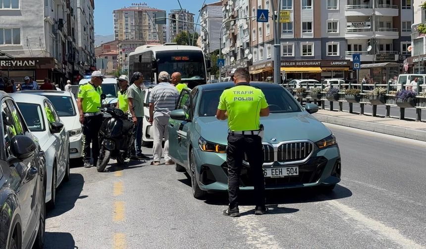 Niğde’de otomobil ile motosiklet çarpıştı: 1 yaralı
