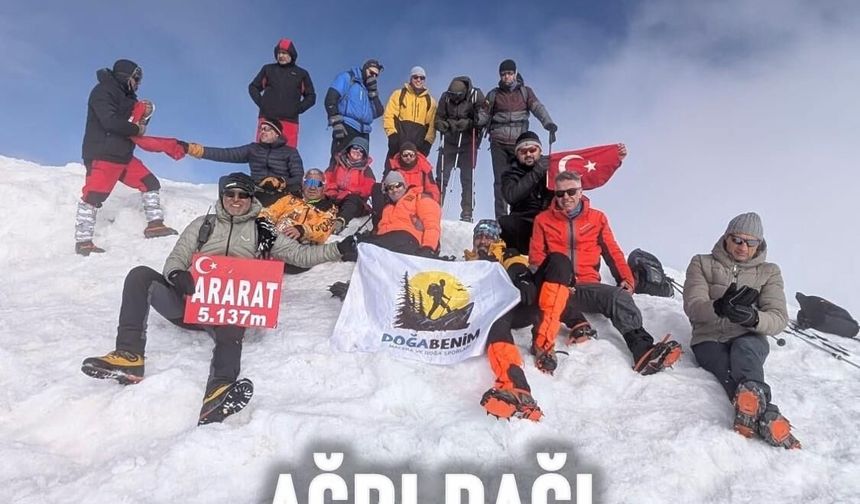 Niğdeli dağcılardan Ağrı Dağı’na tırmanış