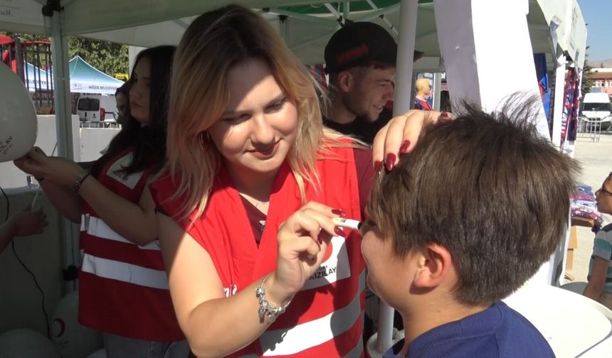Niğde'de "Dağ Doğa Dondurma Festivali" çocukların neşesine sahne oldu