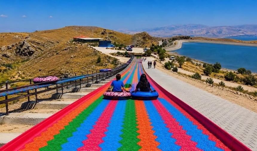 Çocuklar Gebere Barajı'nda ağırlandı