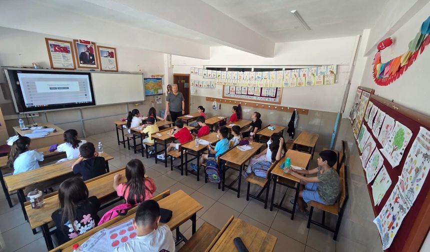 Niğde'de yaz okulu kursları yerinde incelendi