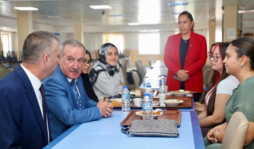 KYK Genel Müdürü Recep Ali Er, Niğde’de yurtlarda incelemelerde bulundu