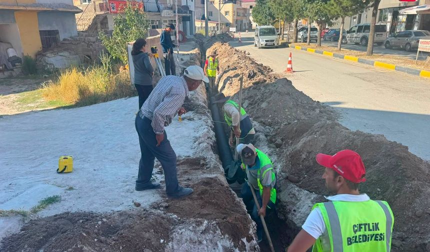 Çiftlik'te 4 bin 469 metre hat yenilendi