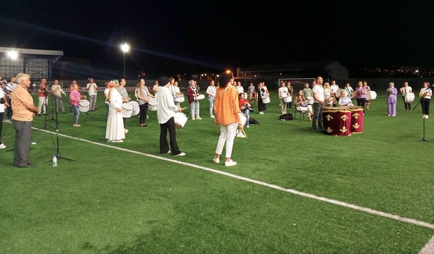 Kadın bandosu ve dritim grubu, ilk kez sahne alacak
