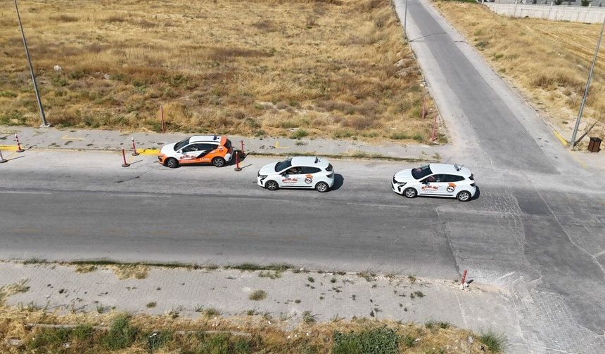 Ehliyet sınavlarında sabit parkur dönemine son