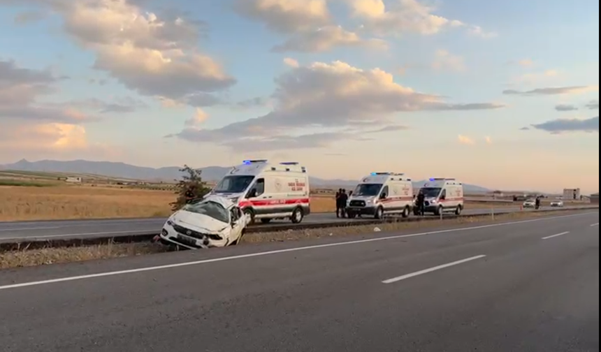Niğde-Kayseri yolunda feci kaza: 4 yaralı
