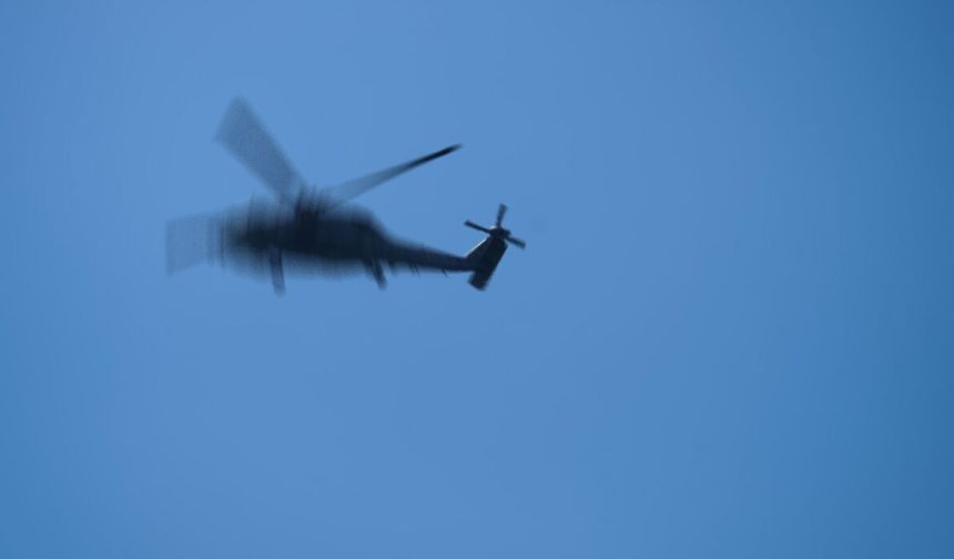 Çalışma yapmak için havalanan helikopter düştü
