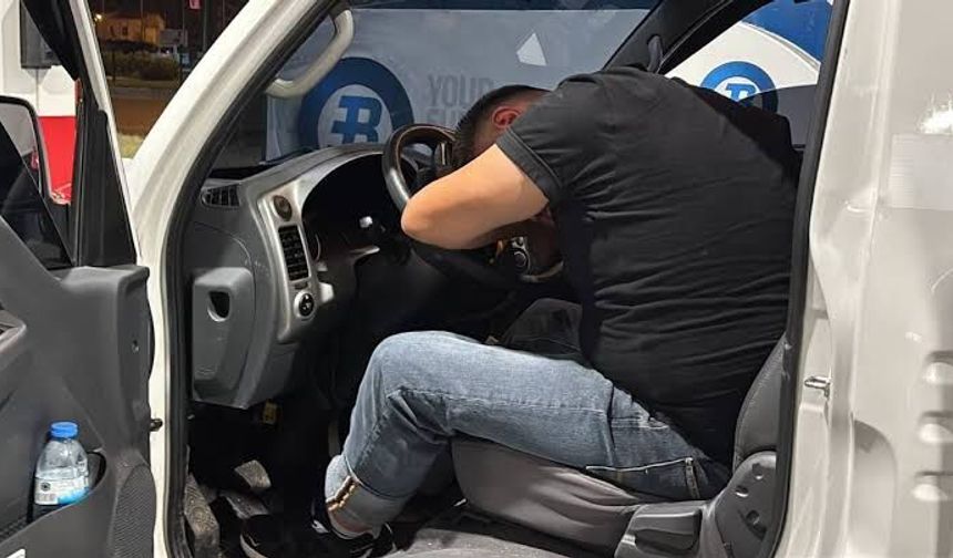 Yasal sınırın 11 katı üzerinde alkollü sürücü akaryakıt alırken direksiyonda sızdı