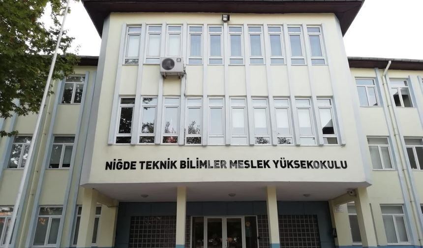 Okul müdürüne tehdit : Sendika arkamızda kelepçe ile gidersin