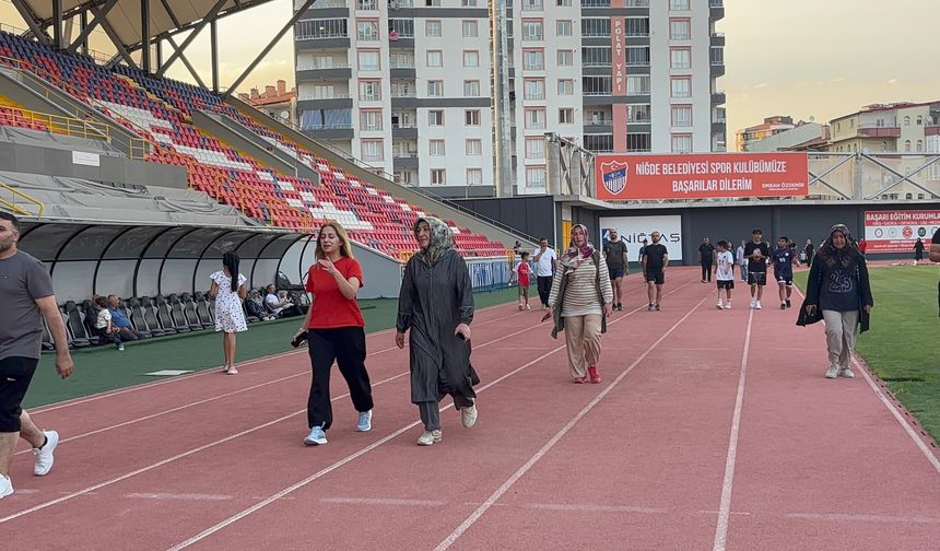 Niğde'de spor ayakkabılarını kapan Stadyuma geliyor