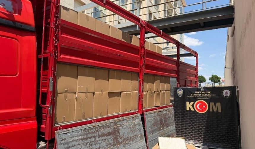 Niğde’de 15 milyon TL değerinde kaçak makaron ve etil alkol ele geçirildi