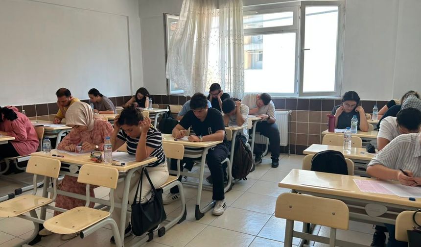 Niğde’de KPSS adayları denemelerle sınava hazırlanıyor
